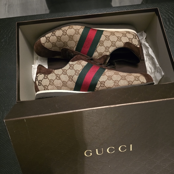 Men's Gucci sneakers - Picture 3 of 6